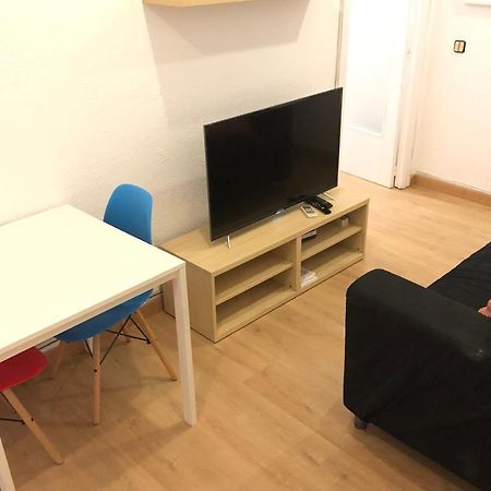 New! Apartment In Sarria Near Metro Barcelone Extérieur photo