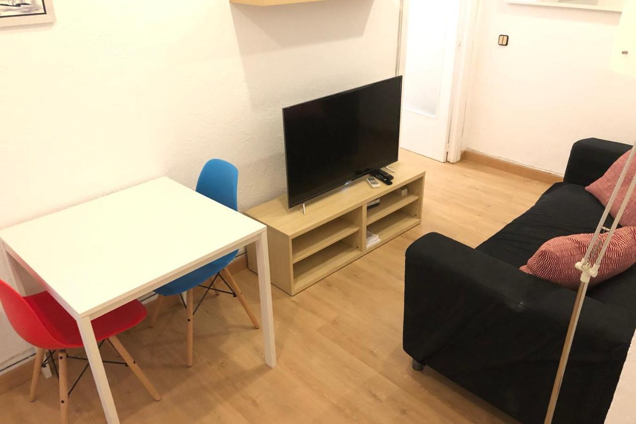 New! Apartment In Sarria Near Metro Barcelone Extérieur photo