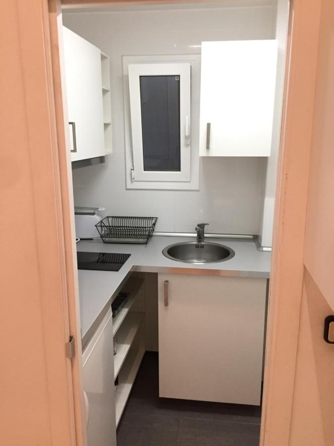 New! Apartment In Sarria Near Metro Barcelone Extérieur photo